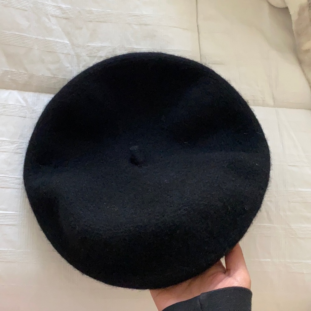 Black beret